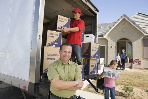 Planning a storage move with transport and packing